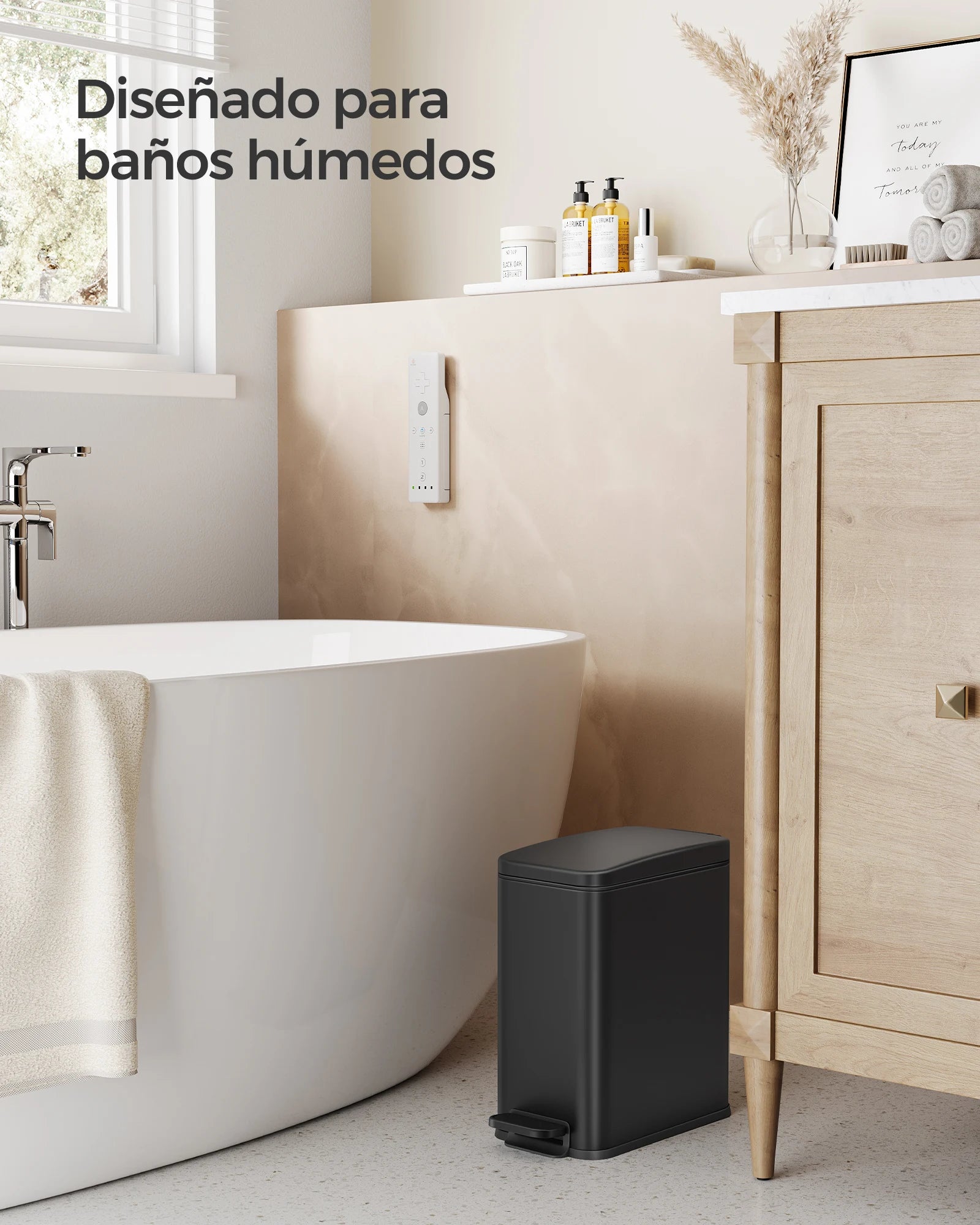SONGMICS Cubo de Baño, Cubo Basura Pequeño de 5 L con Tapa, Cubo de Inodoro con Pedal, Delgada para Espacios Pequeños, Acero, Cierre Suave, Negro/Blanco/Plata
