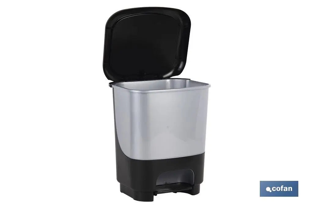 Cubo de Basura Cofan con Pedal Class Rigido y Resistente | Capacidad 10 Litros | Color Gris y Negro
