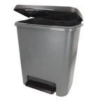 Curver - Cubo de basura Compatta 25L gris, diseño compacto y ancho, ideal para cocinas pequeñas o baños, soporte para bolsas, base extraíble fácil de limpiar, pedal removible para apertura higiénica, medidas 38x28x43 cm