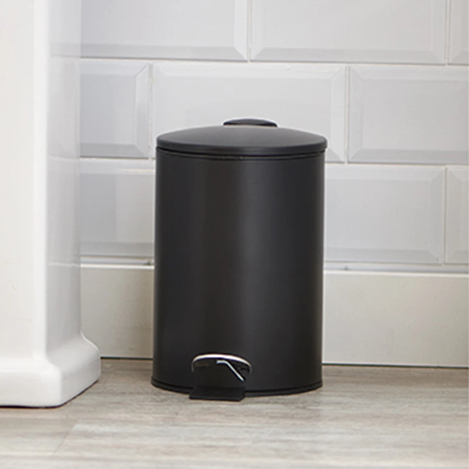 GREATOYAR Papelera Metal, Cubo de Basura con Pedal, Cubo de Basura de Acero Inocidable, Cubo de Basura con Reposapiés Antideslizante para Cocina, Baño, Oficina, 3 / 5 Litro