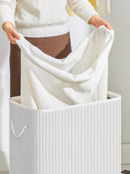SONGMICS Cesta de lavandería con tapa, 2 compartimentos, de bambú, con bolsa extraíble lavable, bolsa extraíble, asas de algodón, 100 l, para colada, dormitorio, Blanco/Gris/Natural/Negro