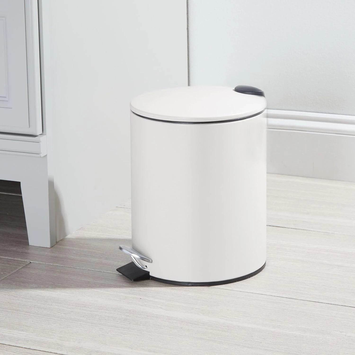 GREATOYAR Papelera Metal, Cubo de Basura con Pedal, Cubo de Basura de Acero Inocidable, Cubo de Basura con Reposapiés Antideslizante para Cocina, Baño, Oficina, 3 / 5 Litro
