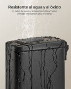 SONGMICS Cubo de Baño, Cubo Basura Pequeño de 5 L con Tapa, Cubo de Inodoro con Pedal, Delgada para Espacios Pequeños, Acero, Cierre Suave, Negro/Blanco/Plata