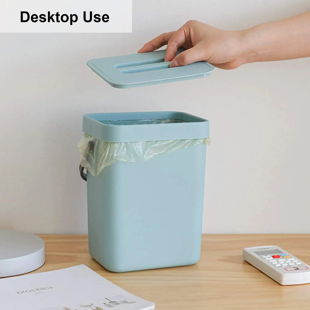 Cubo de basura pequeño de plástico, cubo de basura pequeño colgante con tapa debajo del fregadero para cocina, cubo de basura para alimentos, cubo de basura montable para Baño